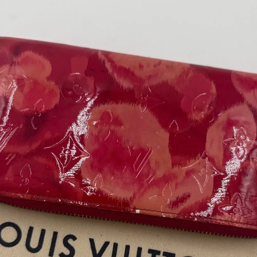 Louis Vuitton Vernis Zippy Wallet Red Patent Leather Monogram